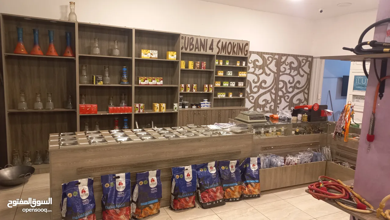خشب ديكور لمحل اراجيل بحالة ممتازة للبيع