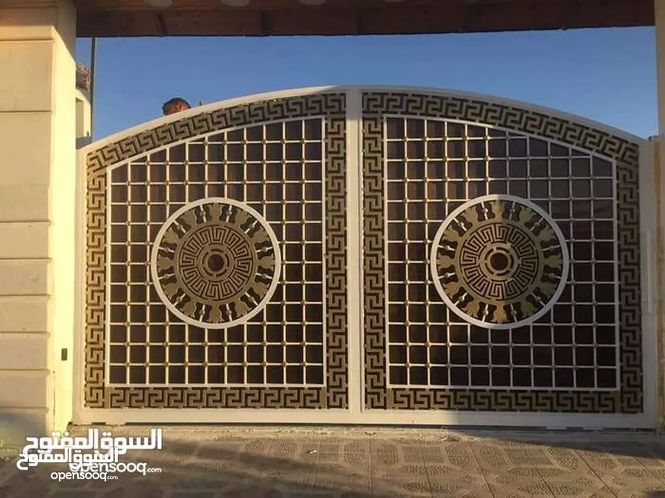 تركيب جميع انواع القرميد  تفصيل ابواب وحمايات ودربزنات  تركيب مظلات وبرقلات   صيانه عامه