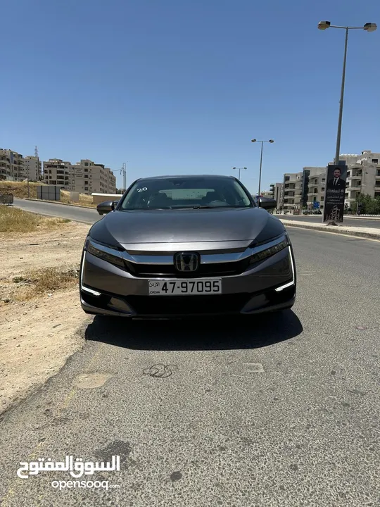 هوندا كلاريتي