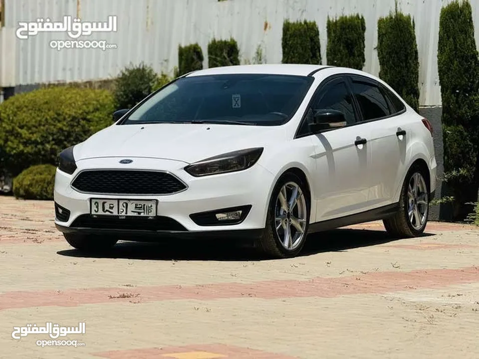 فورد فوكس للبيع سعر حرق بداعي السفر