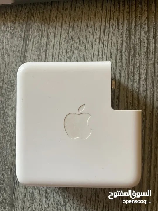 ادابتر أبل اصلي w67 usb-c