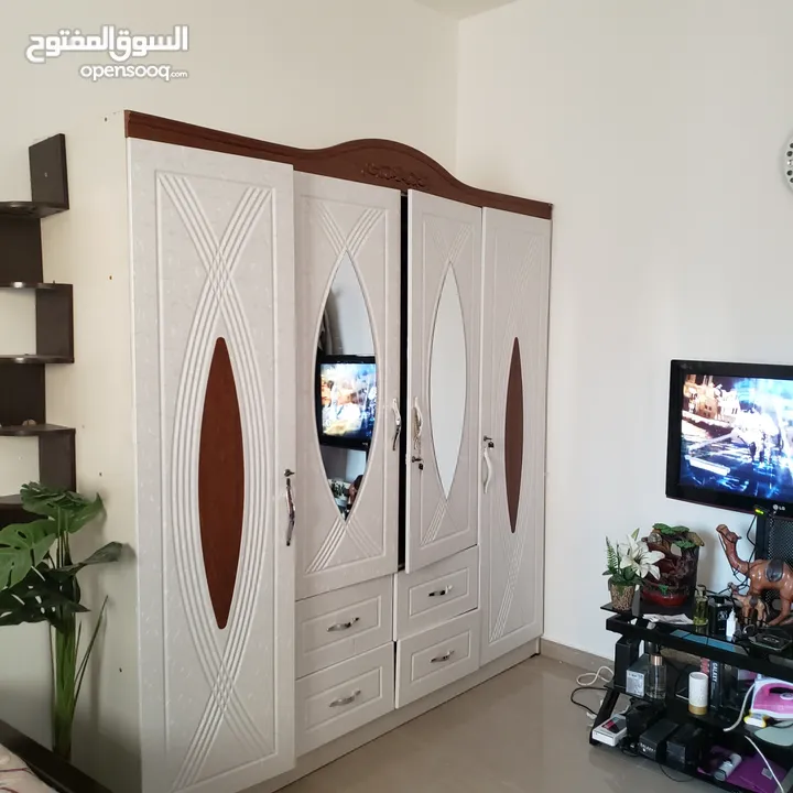 studio flat for monthly rent or sharing with one person for monthly rent, near Alkhan beach,aquarium