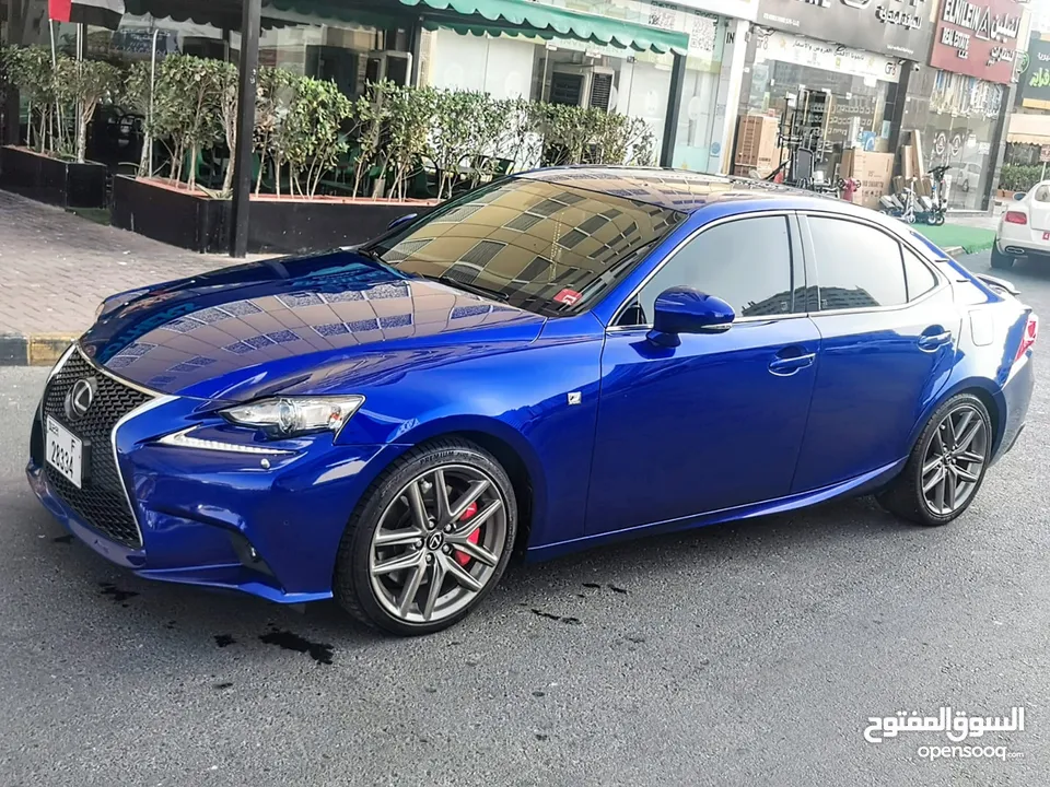 LEXUS  IS200T F SPORT PREMIUM GCC MODEL 2016 SECOND OWNER FROM AL FUTTIAM KILOMETERS 123000