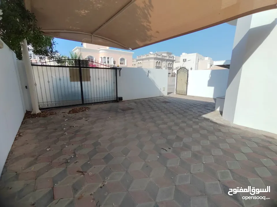 For Rent 4Bhk + 1 Villa In Al Azaiba