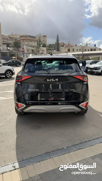 كيا سبورتاج ترخيص 2022 محرك 1600 هايبرد plug in/يقطع على الشحنه 65 كيلو متر  271 حصان