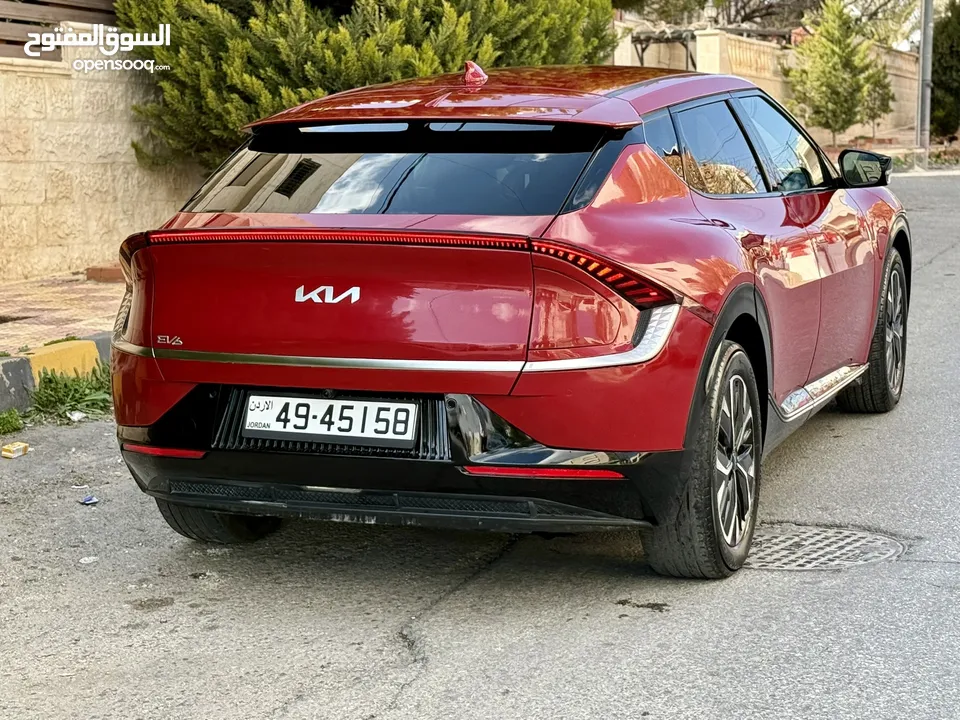 كيا EV 6 2022 فل وجمرك جديد ماشيه 30 الف بسعر مغري كاش واقساط بدفعه 3000 دينار