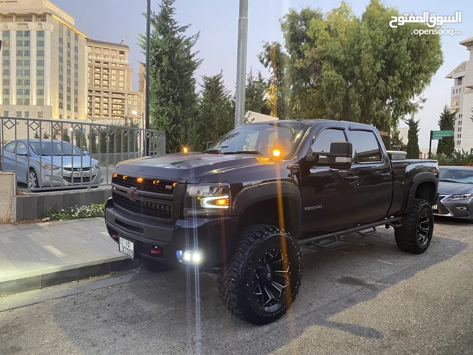 Chevrolet Silverado 2500 HD 4X4 6000 CC Clean Title