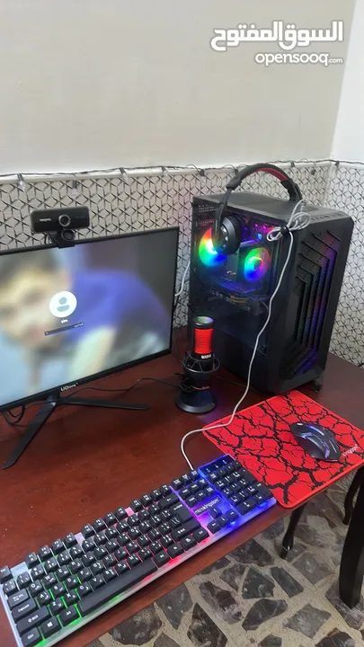ايباد M4 PRO مستعمل شي بسيط كمبيوتر كيمنك مع كامل اغراضو ستعمل 3اشهر
