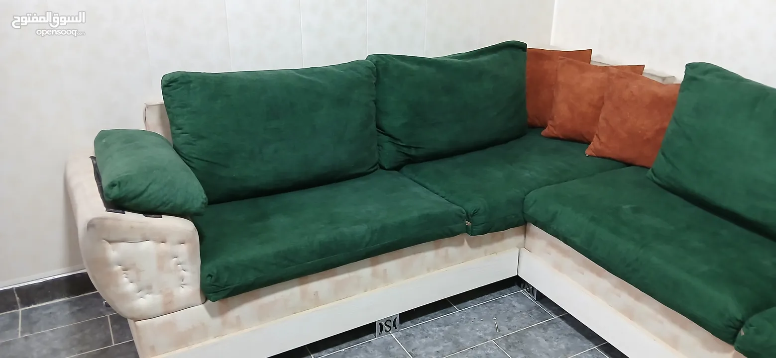 طقم كنب مستعمل بسعر خيالي قابل للتفاوض