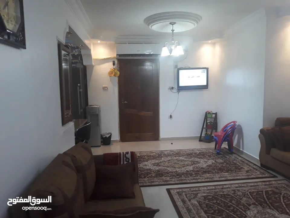 # شقة سوبر ديلوكس اربد- ايدون-غرب دوار العيادات.