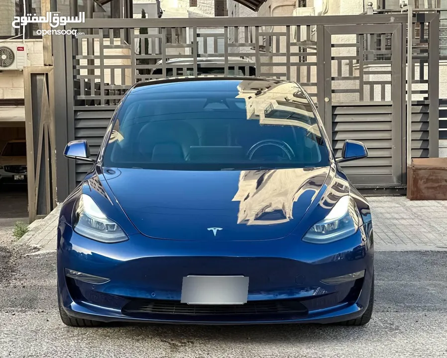 Tesla Model 3 Performance 2022  جمرك اليوم ترخيص وتأمين سنه كامله