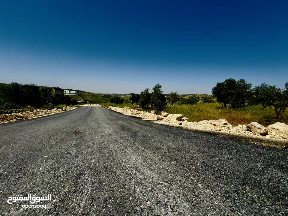 ارض للبيع في عمان جاهزة للسكن فورا قرب مرج الحمام من الدوار السابع 19 دقيقة فقط