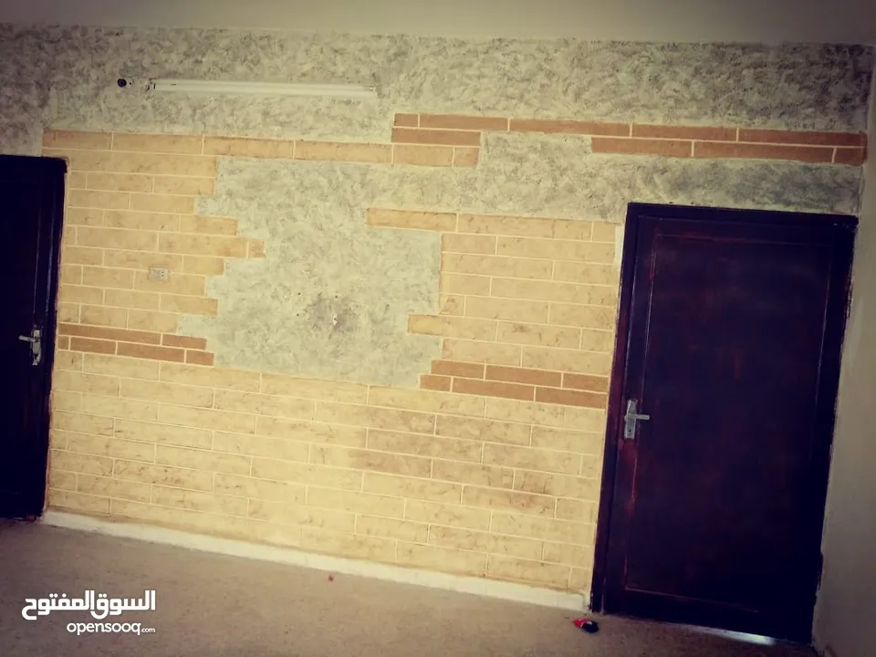 شقه معروضه للبيع في محافظة اربد / ايدون ، تبعد عن دوار النسيم 5 دقائق في منطقة سكنية هادئه وجميله  .