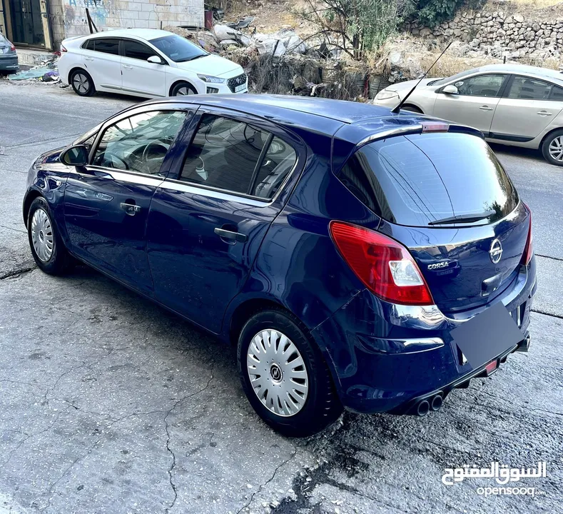 Opel corsa  2012 ترخيص وتامين لآخر العام فحص نخب سعر حرررق