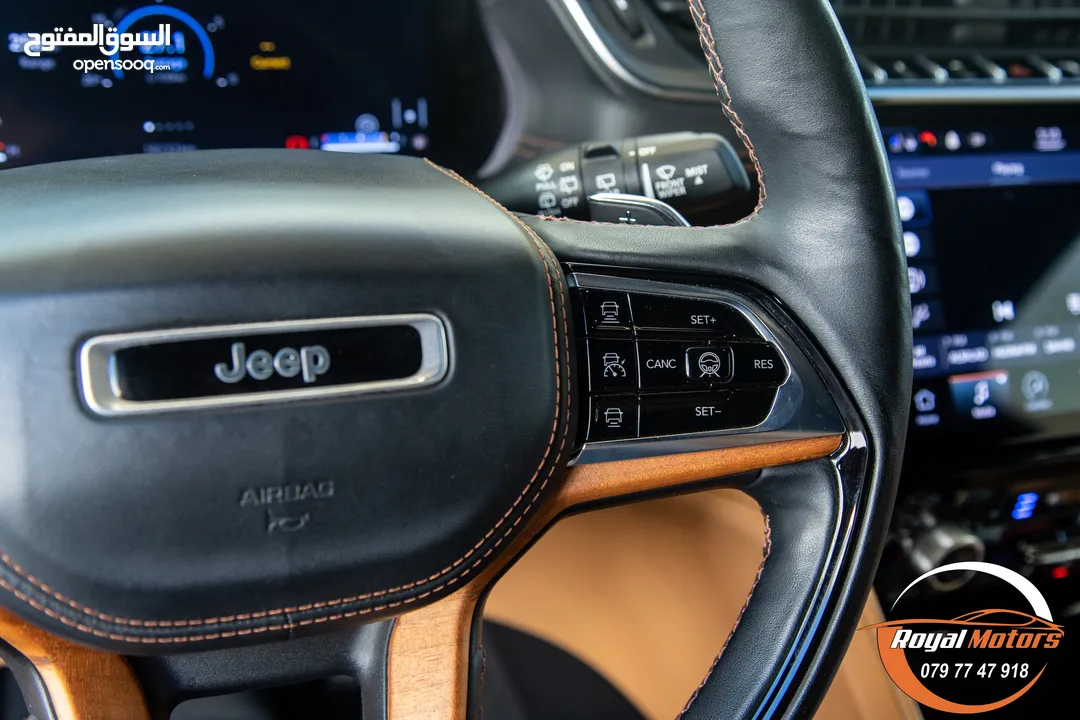 الان لدى رويال موتورز   Jeep Grand Cherokee L 2021 Summit
