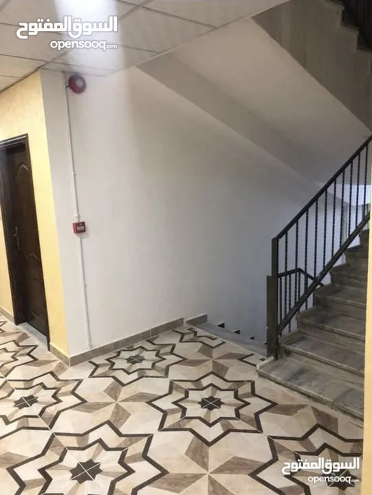 مكاتب حديثه وجديده  مع مصعد مطبخ  تصلح عيادات صحيه او مختبرات او شركات او محاميين او غيره من الاعمال