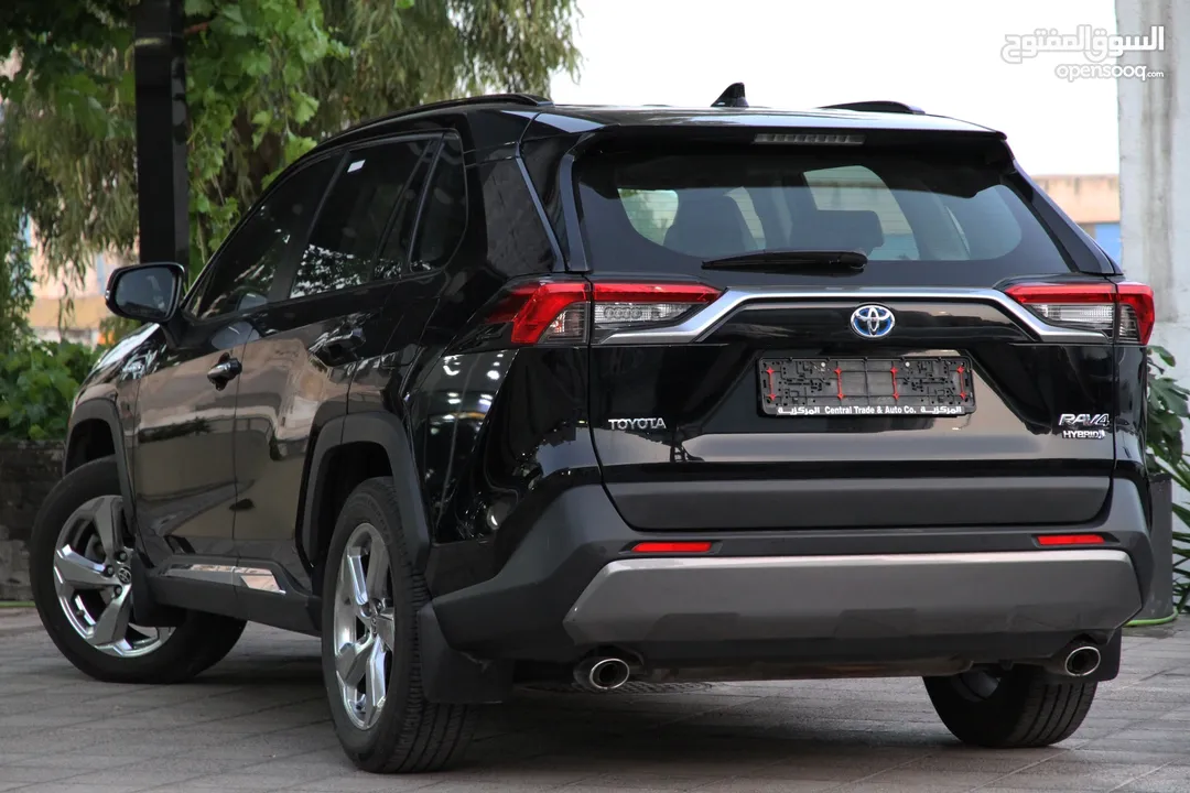 تويوتا RAV4 Limited وارد الشركة المركزية 2021 قاطع مسافة 51.000 km