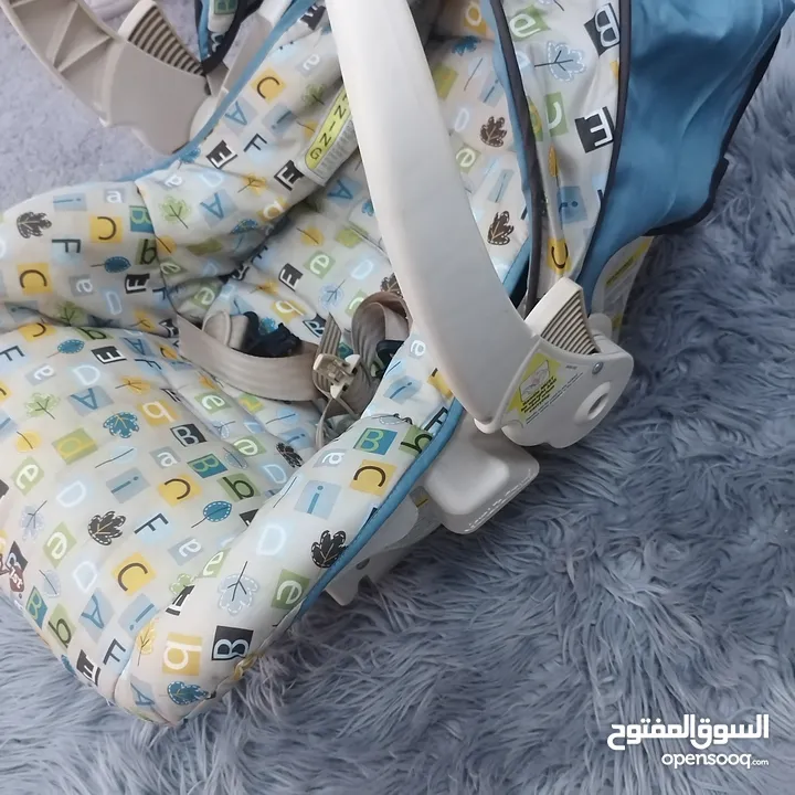 عرباية أطفال مقعد أطفال (Goodbaby )     عرباية