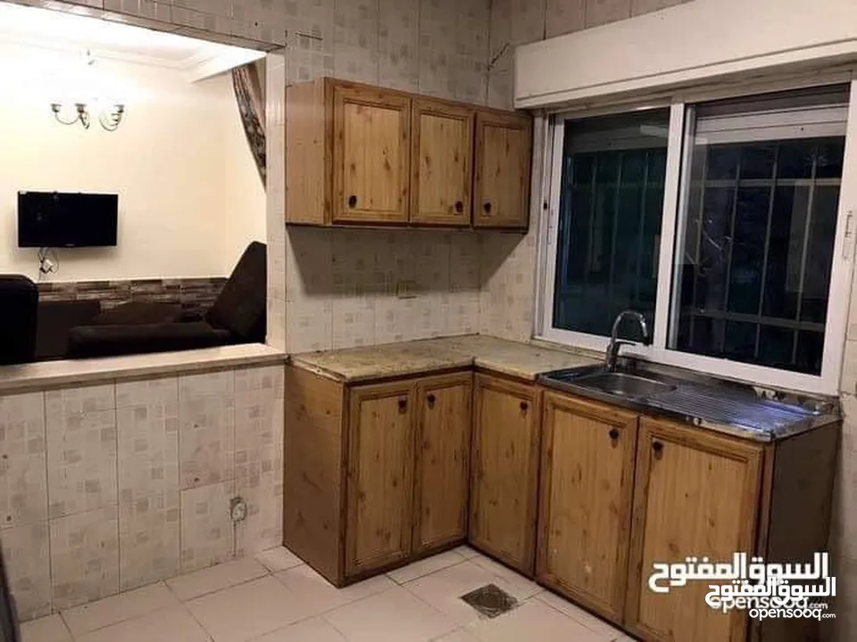 شقه للبيع مفروشه مقسمه 3 ستوديوهات مفروشه ومؤجره 600 د شهري