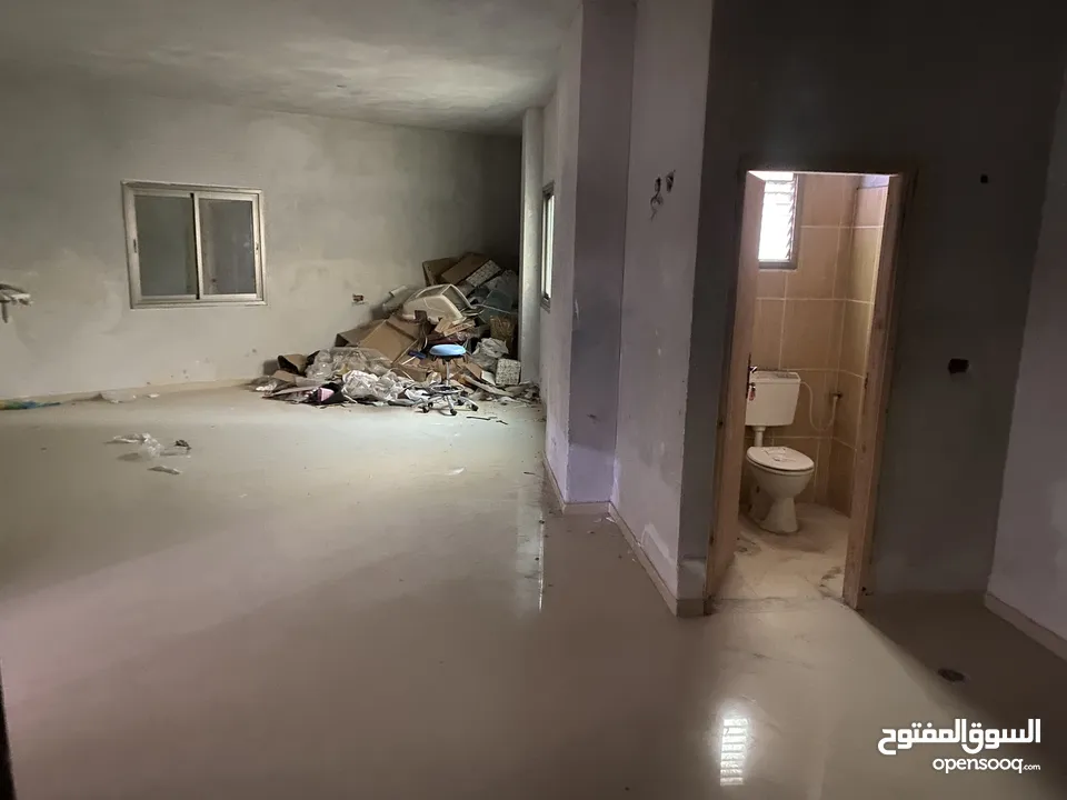 محل في سيتي سنتر مبلط ومقصور وجاهز