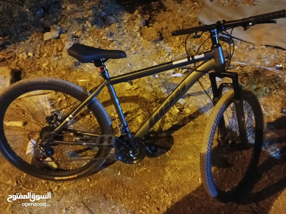 بسكليت مميز جدا جديد أعلى مواصفات وجوده بأفضل الأسعار يوجد خدمة توصيل