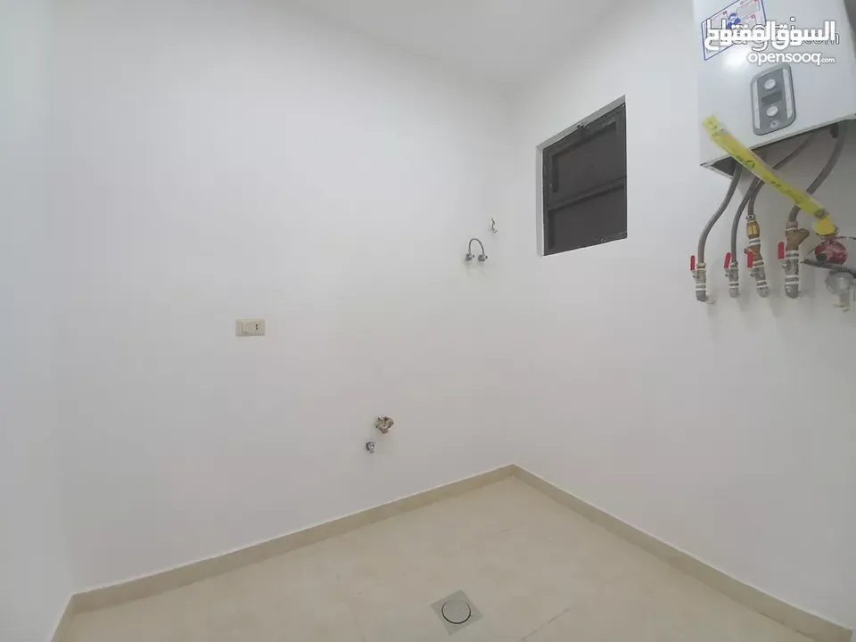 شقة للبيع في منطقة البنيات ( Property ID : 33806 )