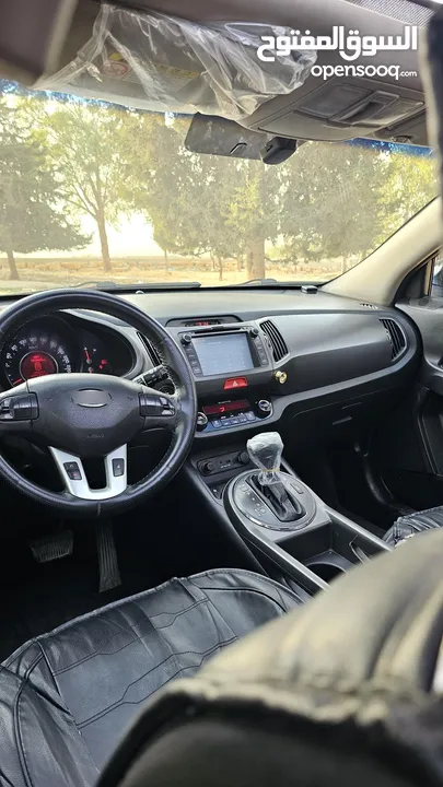 كيا سبورتاج موديل 2012