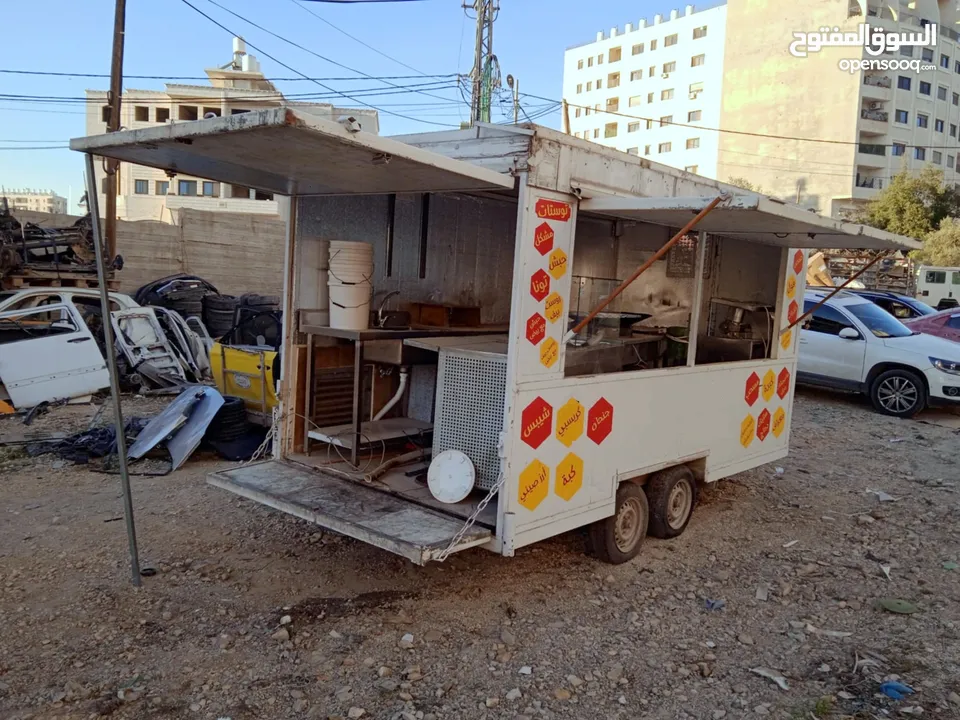 كرفان مطعم متنقل مع كامل العده