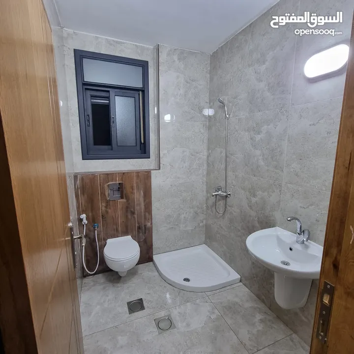 شقة 150 متر للبيع تشطيب سوبر مقابل ديوان الموظفين