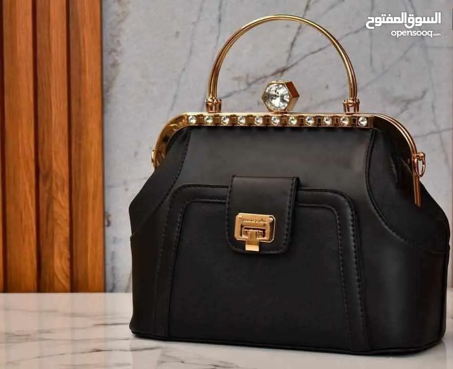شنط وارد تركي وصيني جديد استيراد مصر محافظ رجالي واحزمه بسعر مغري متوفر جمله للكميات