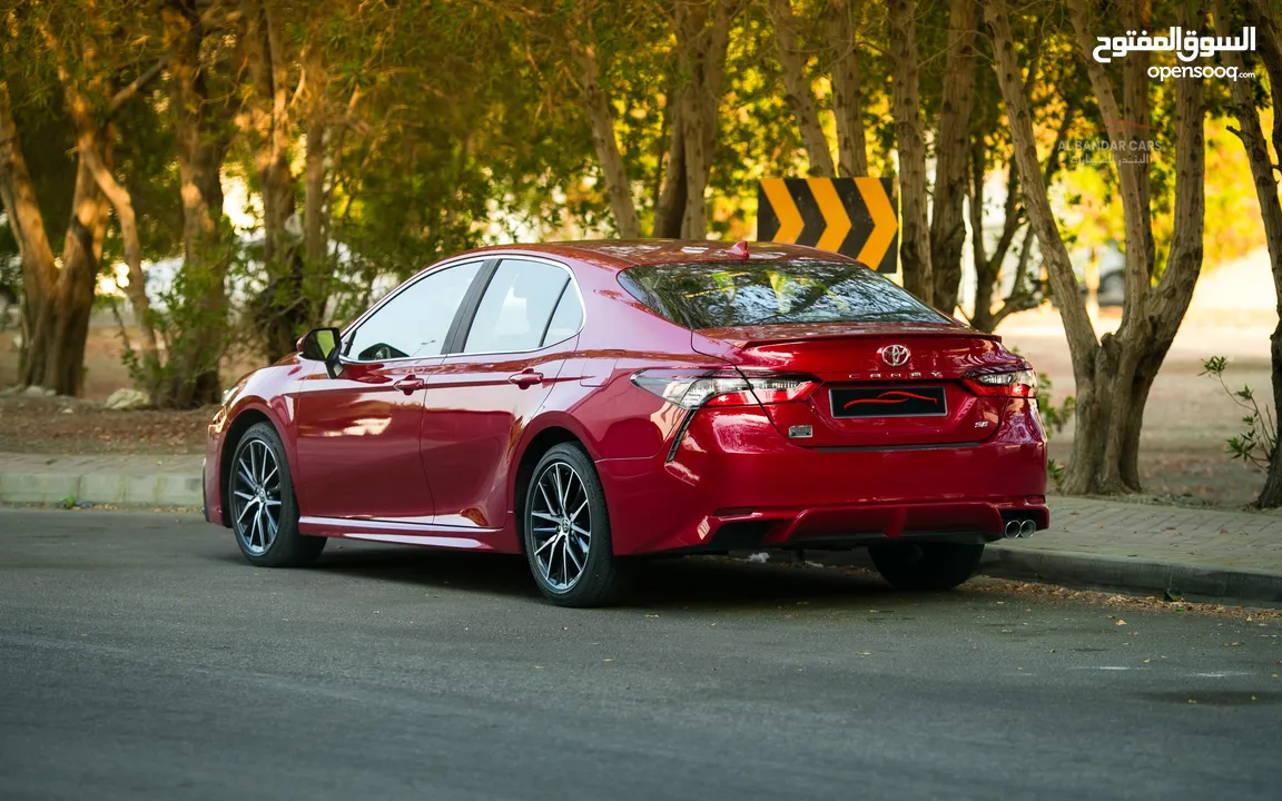 TOYOTA CAMRY SE Excellent Condition Red 2021