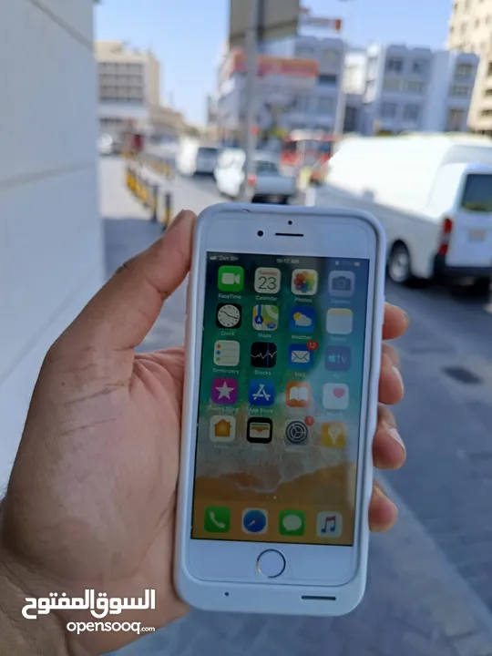 iphone 6 64 Gb Good Condition very clean no scratches clean device