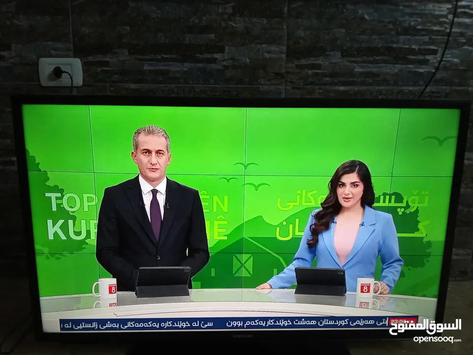 شاشه سامسونج فل hd استخدام بسيط جدا للبيع لا يوجد فيها اي نوع من المشاكل للبيع سامسونج