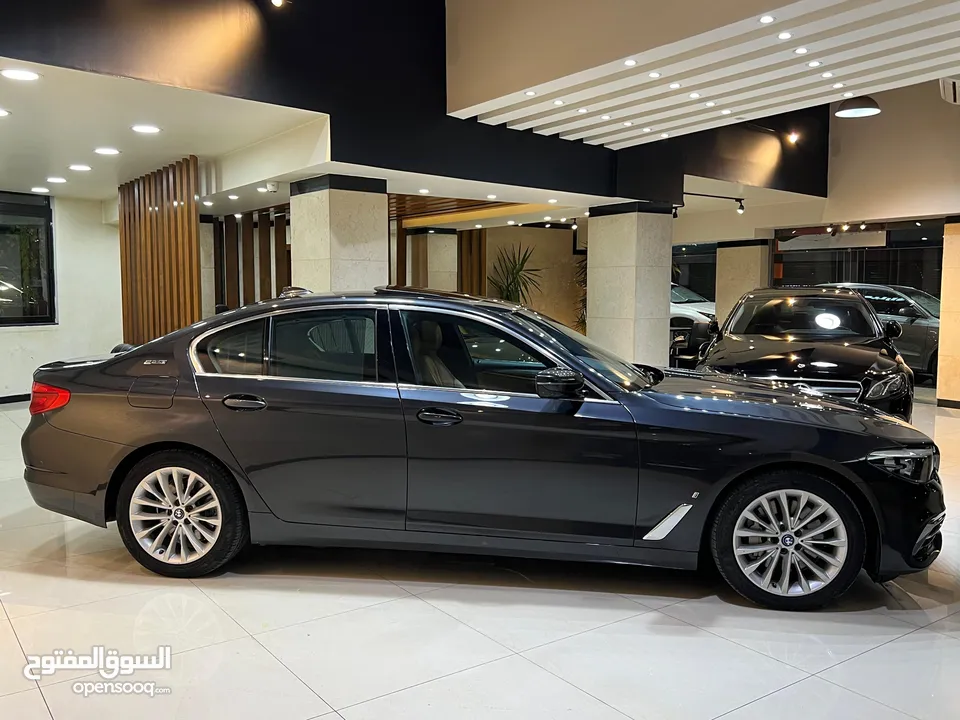 BMW 530e 2019 وارد الشركه مالك اول فحص كامل فل كامل اعلى تصنيف