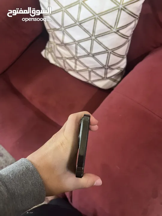 ايفون 13pro max اقرأ الوصف