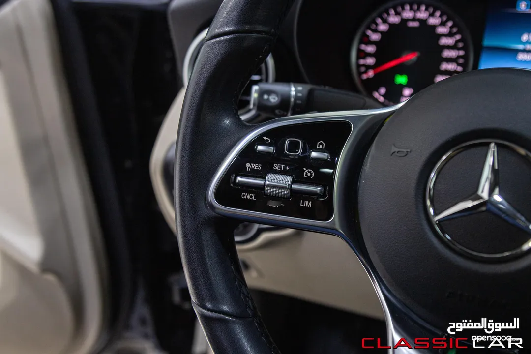 Mercedes Glc200 Mild hybrid 2020 Coupe    السيارة وارد المانيا و قطعت مسافة 55,000 كم فقط