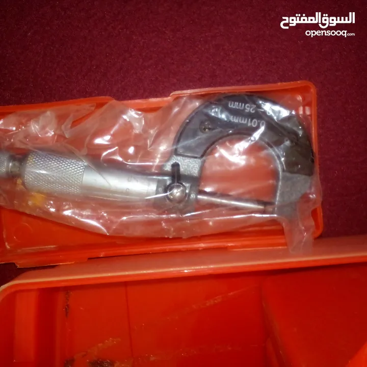Caliber /مايكروميتر الماني 0-25 ملم دقة 0.02 ملم جديد ب للبيع  بالحبة 5 دنانير فقط او 13 قطعه ب 55