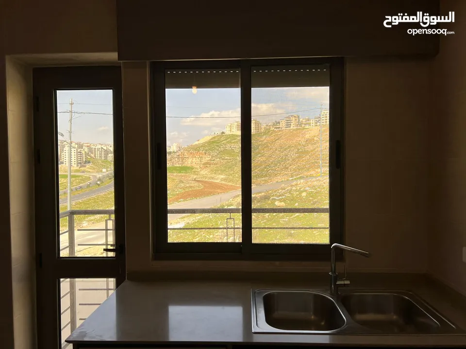 شقة غير مفروشة للإيجار ( Property 40132 ) سنوي فقط