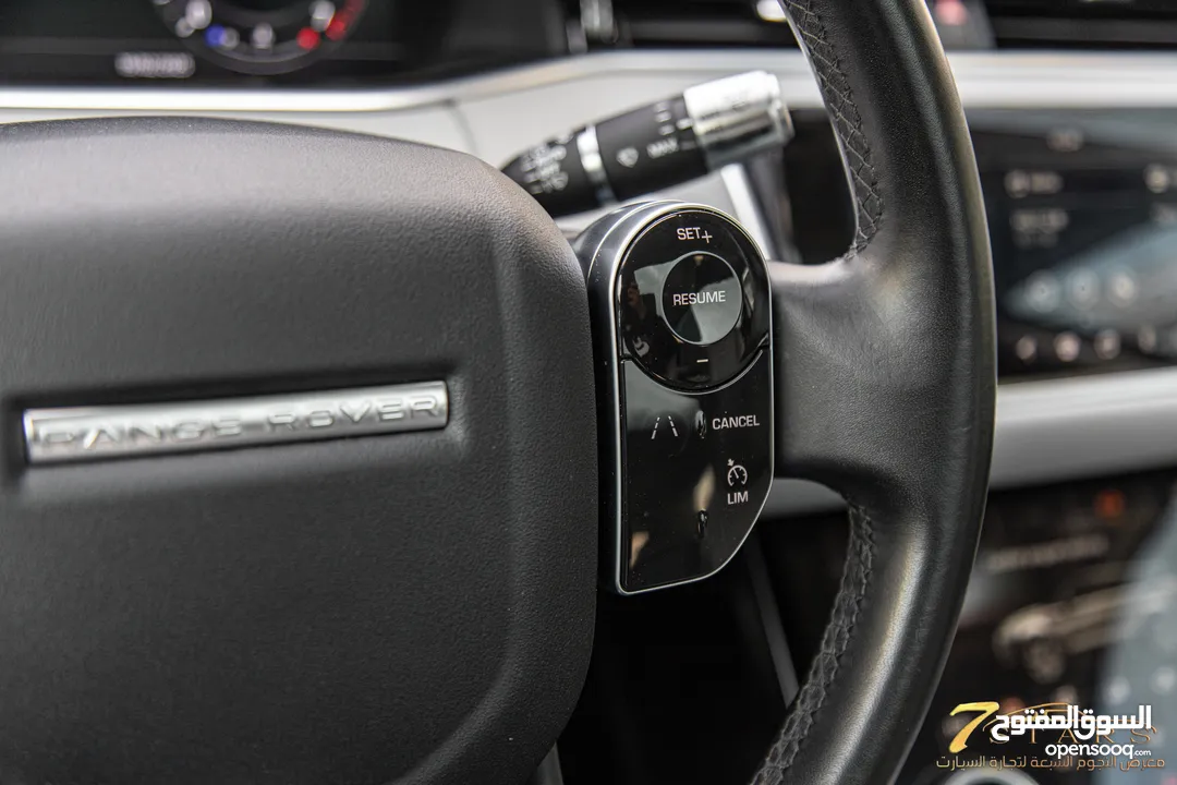Range Rover Evoque 2020 P250 Se  السيارة وارد و صيانة الشركة و قطعت مسافة 33,000 كم فقط