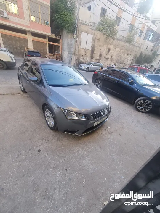 سيات ليون مطور بودي الف الف  لا يوجد فيها ضربات شصي ولا قص  يوجد بها دهانات تجميليه