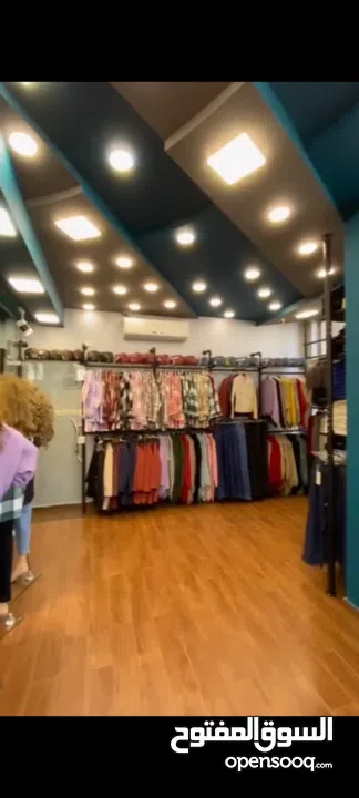 ابو طلال عماره قنازع وزريق الطابق الاول الرجاء المراجعه فقط للجاد والمعني