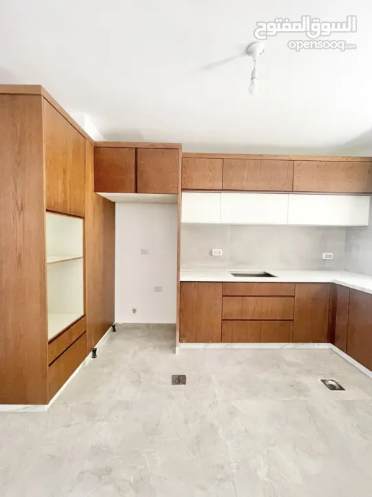 شقق للبيع في عين منجد