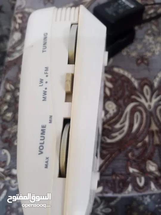 راديو اصلي نوع بوش قديم وارد اوروبا