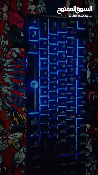 "عيش تجربة اللعب الكاملة مع كيبورد RGB بإضاءة متغيرة وتحكم كامل"