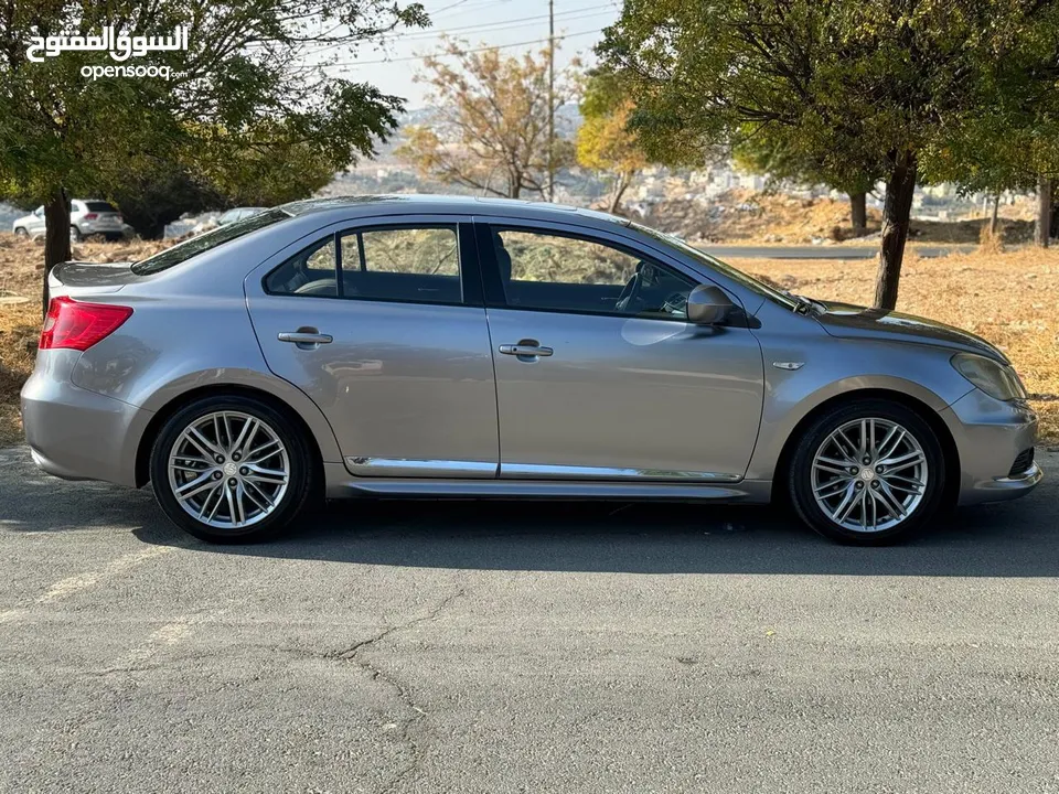 Suzuki kizashi