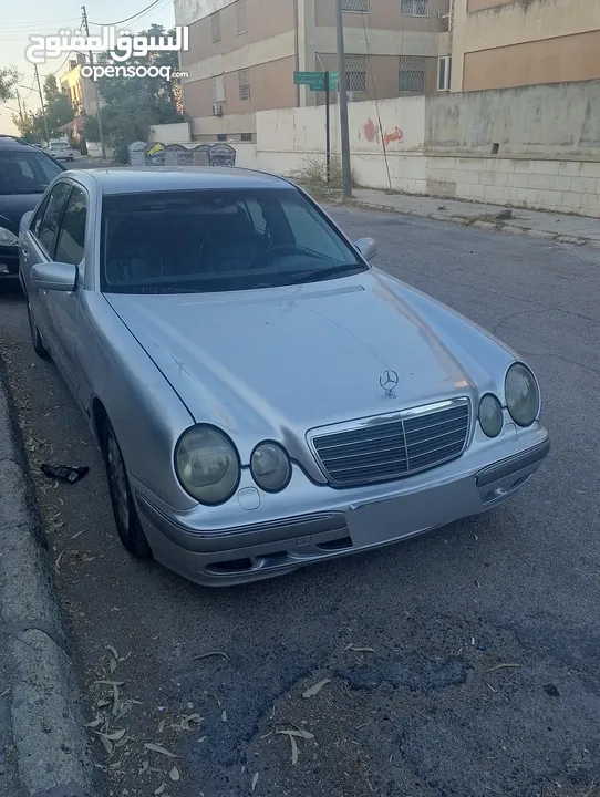 مرسيدس يليجنس E200 2002