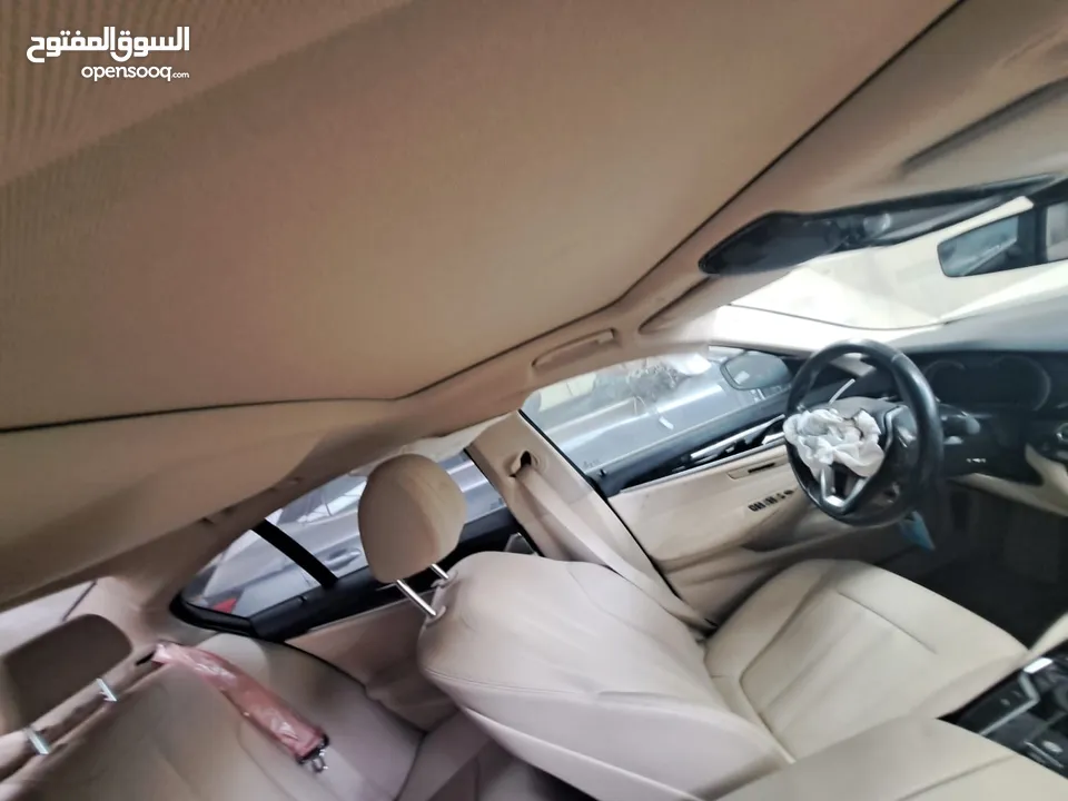 2020 BMW 530E hybrid فل للبيع على ضربتها او مصلحها تصلح لسوق الاعفاءات