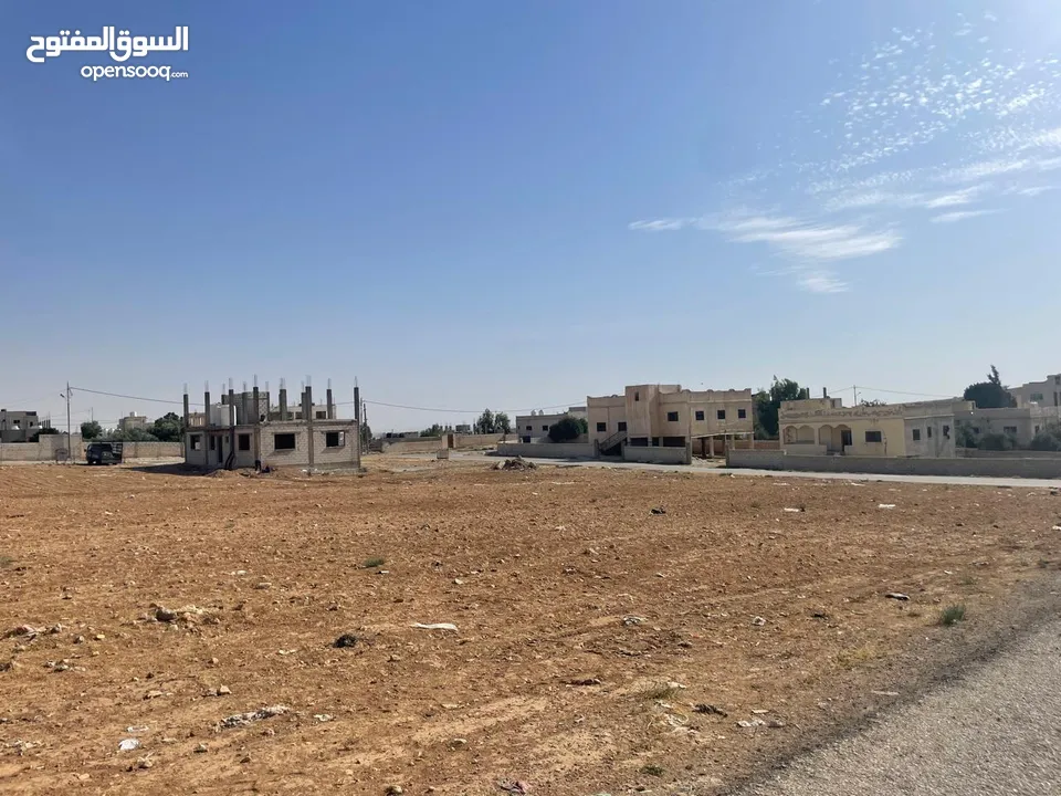 ارض مميزة تصلح لبناء إسكان
