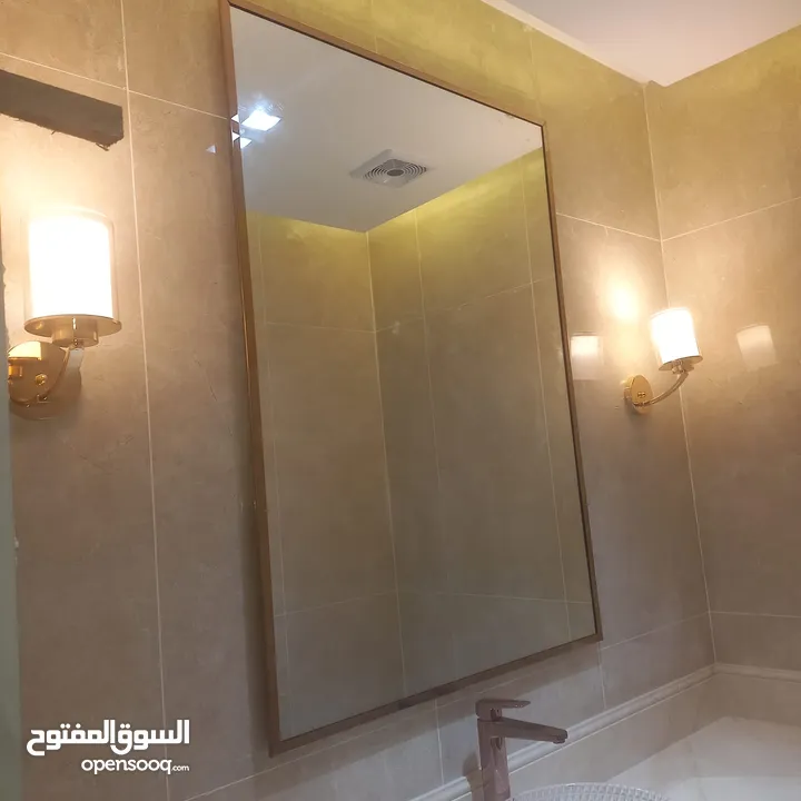 اعمال الابواب و الدرايش uPVC .صيانه .شبك الحشرات  وزجاج .مرأيات .بكافه انواعها.المنيوم مرحباااا