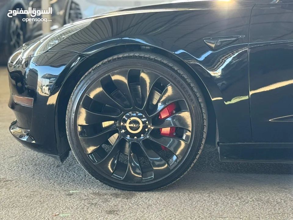 Tesla Model Performance  2023 4 Wheeel drive اعلى فئة في التيسلا صنف ال Performance